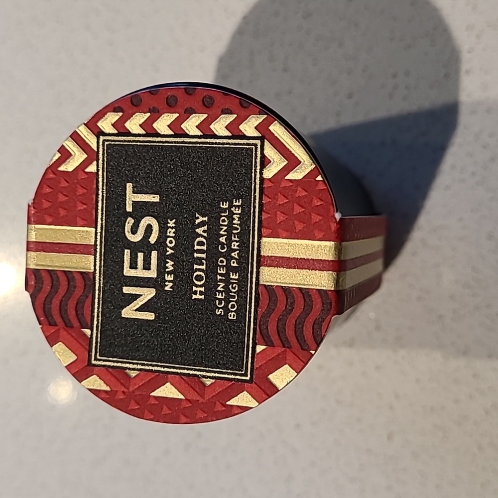 NWT Nest Holiday small candle